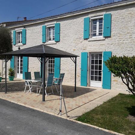 Le Logis De Lange Apt Les Aigrettes Saint-Hilaire-la-Palud Экстерьер фото