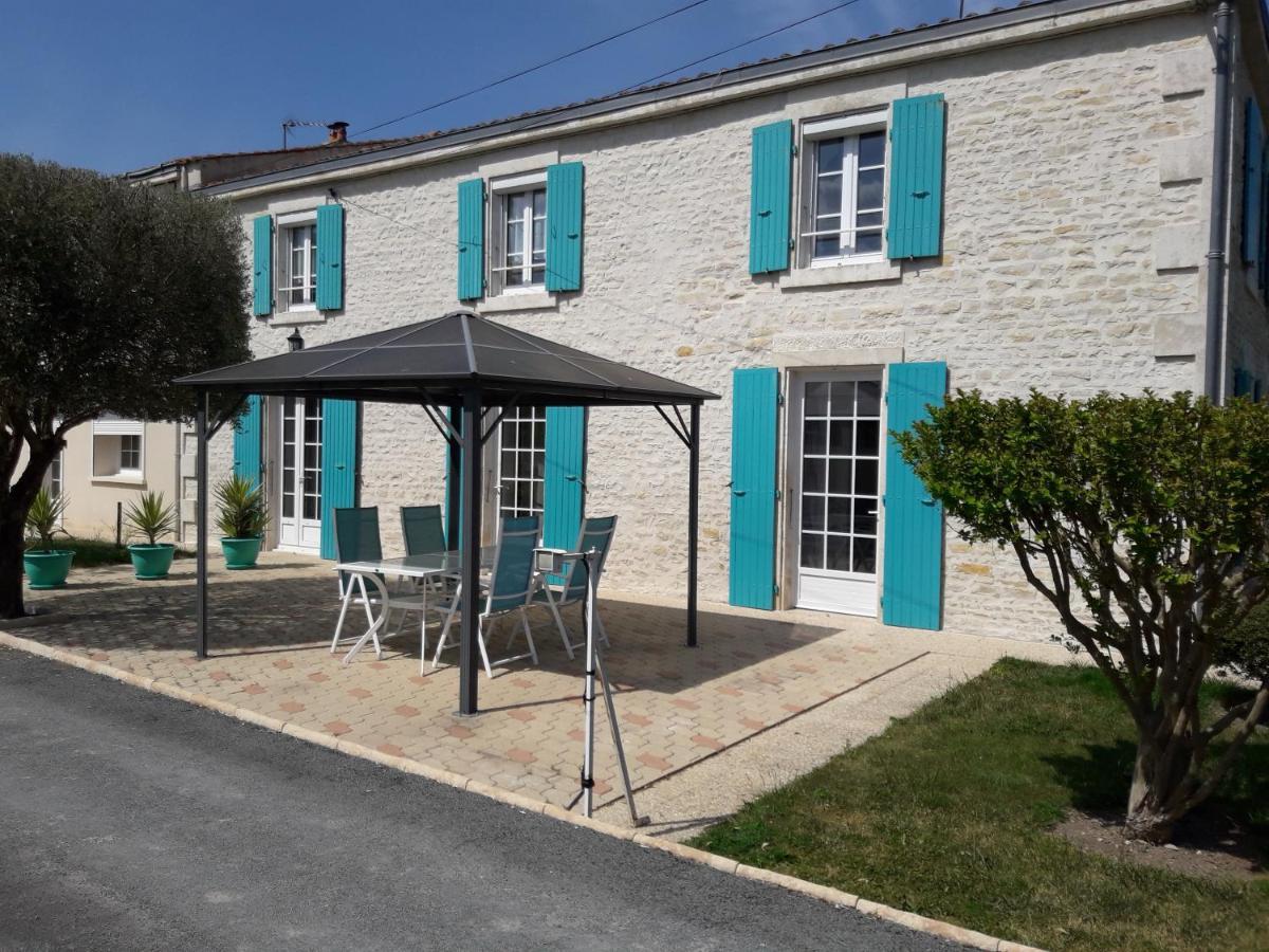 Le Logis De Lange Apt Les Aigrettes Saint-Hilaire-la-Palud Экстерьер фото